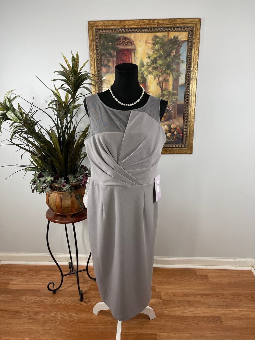 JS Collection Shift Dress Women's 12 Silver Scoop Neck Sleeveless Cocktail Party
